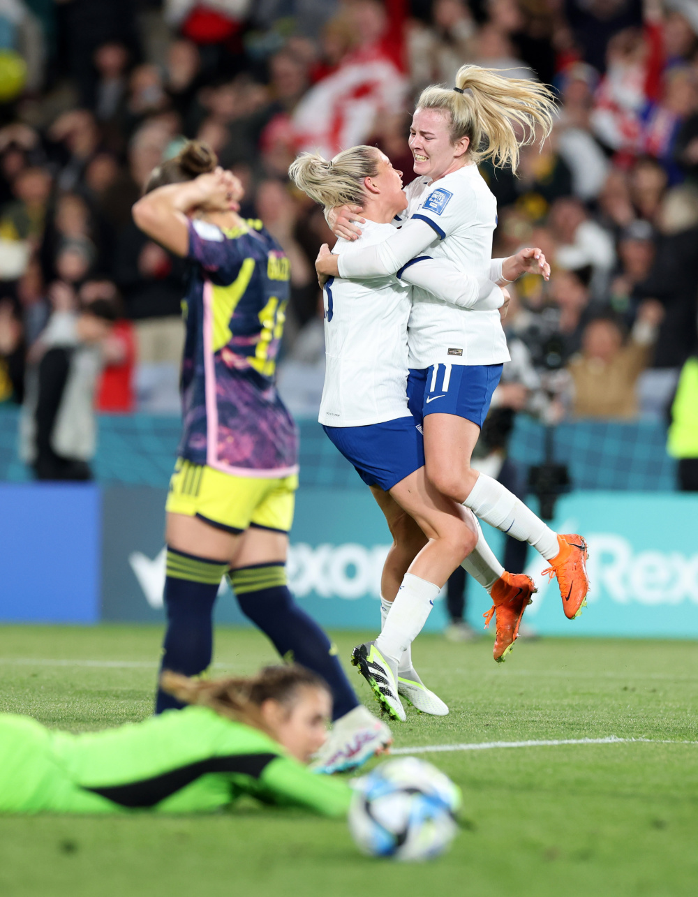 英格兰女队在决赛中击败对手是谁